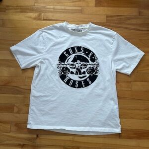 Guns and Roses t shirt
